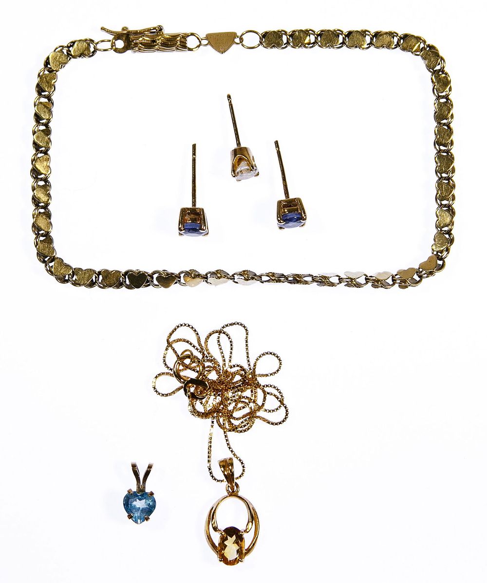 Lot 497: 14k Gold and 10k Gold Jewelry Assortment