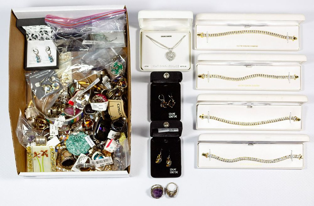 Lot 526: Sterling Silver Jewelry Assortment