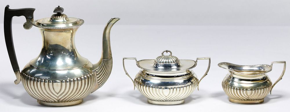 Lot 560: E. Viners for Cheltenham & Co. 'Georgian' Sterling