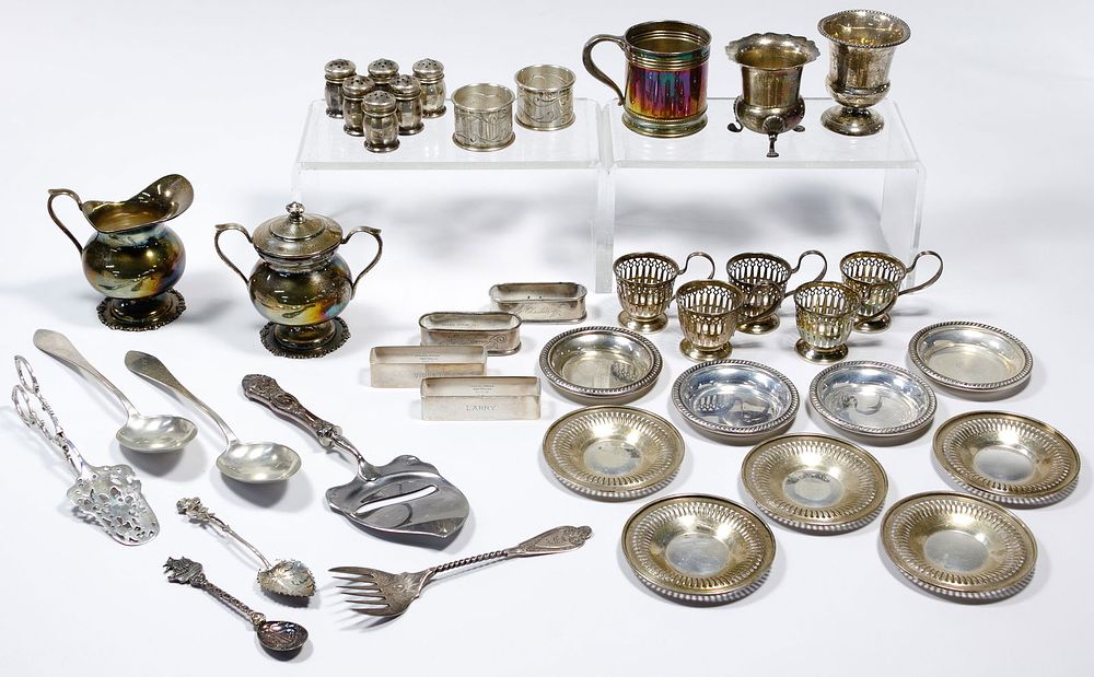 Lot 598: Sterling Silver and European Silver (830) Object