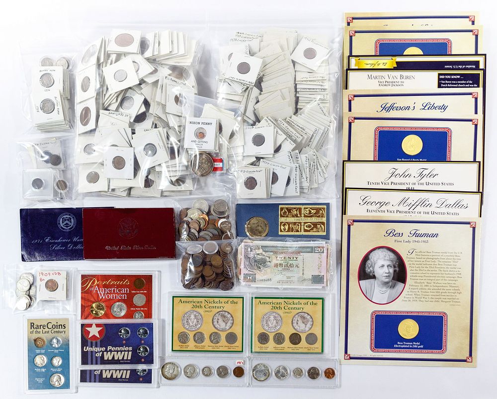 Lot 641: US and World Coin Assortment
