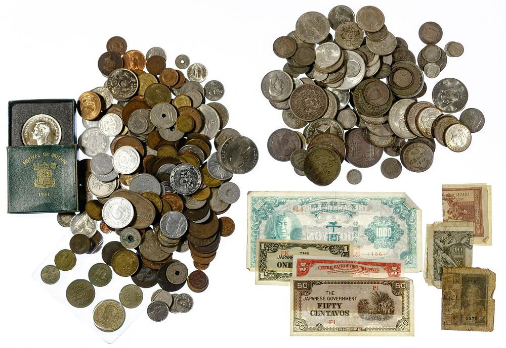 Lot 647: World: Coin Assortment