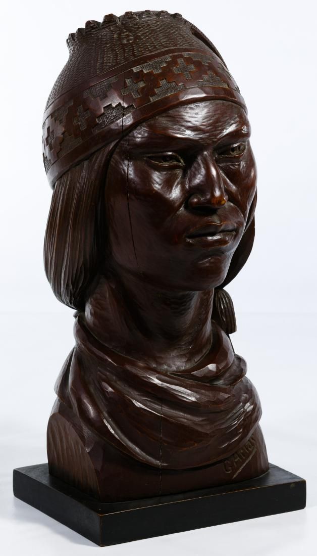 Lot 168: G. Arias (Bolivia, 20th Century) Carved Wood Bust