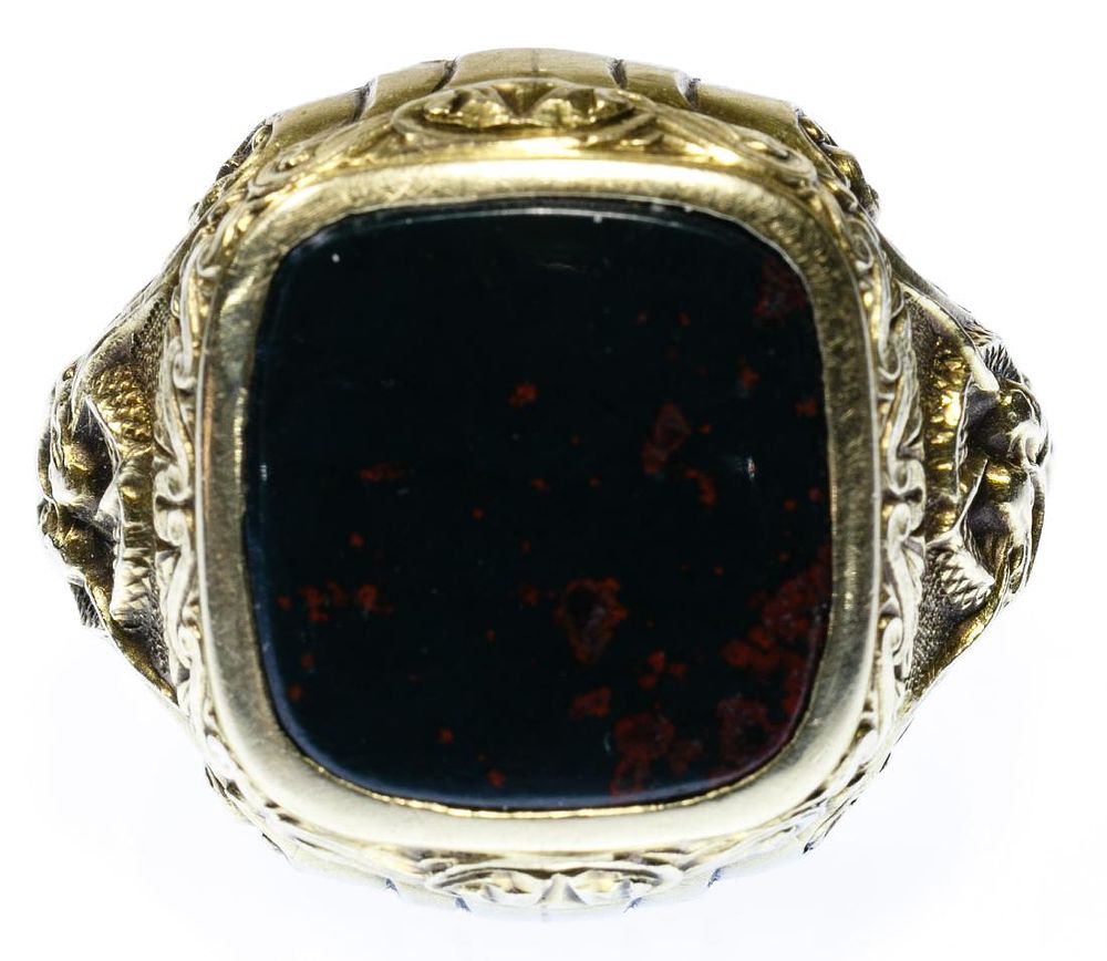 Lot 214: 14k Gold and Semi-Precious Gemstone Ring