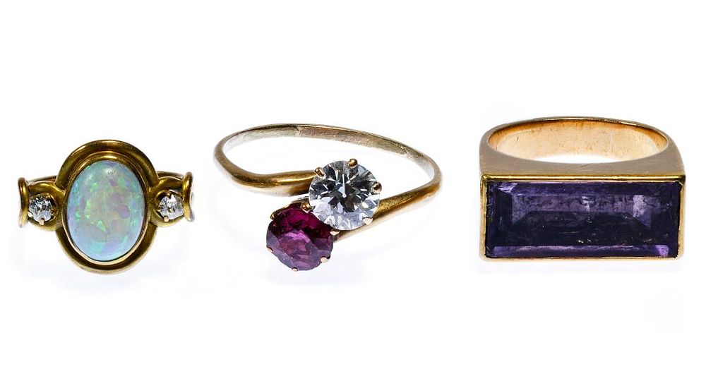 Lot 215: 14k Gold Ring Assortment