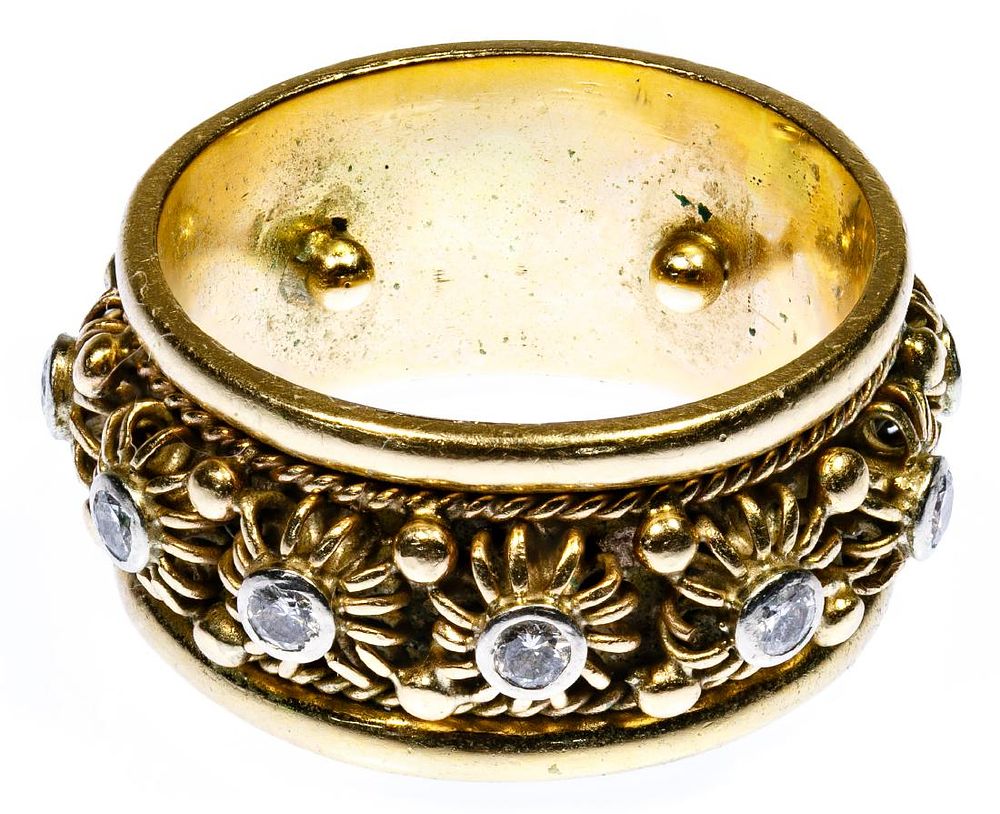 Lot 223: 14k Gold and Diamond Ring