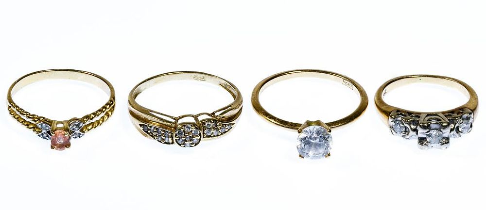 Lot 230: 14k Gold and Gemstone Rings