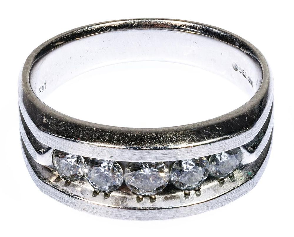 Lot 234: 14k White Gold and Diamond Ring