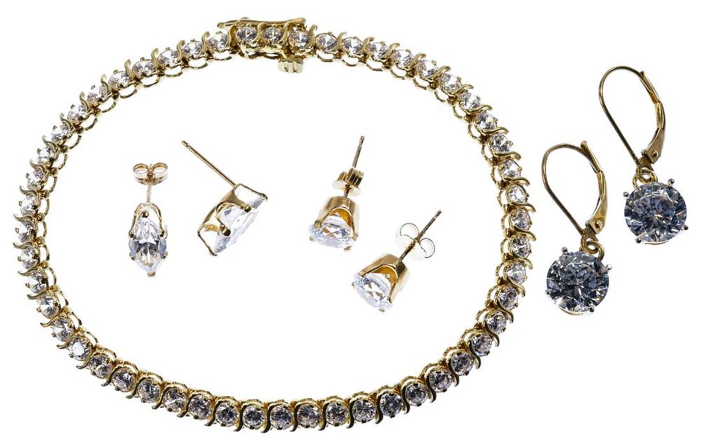 Lot 255: 14k Gold and Cubic Zironcia Jewelry Assortment