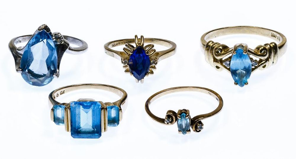 Lot 268: 10k Gold and Blue Topaz Rings