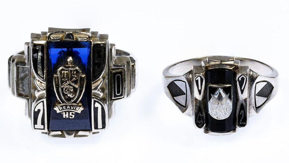 Lot 274: 10k White Gold School Rings