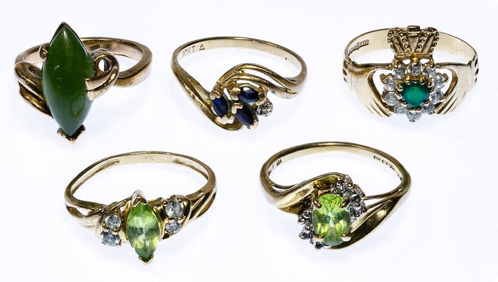 Lot 276: 10k Gold and Gemstone Rings