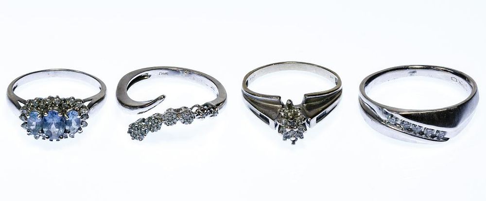 Lot 279: 10k White Gold and Gemstone Rings