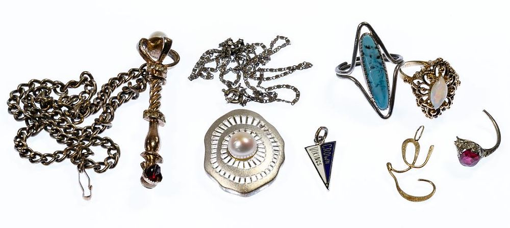 Lot 286: 14k Gold, 10k Gold and Sterling Silver Jewelry