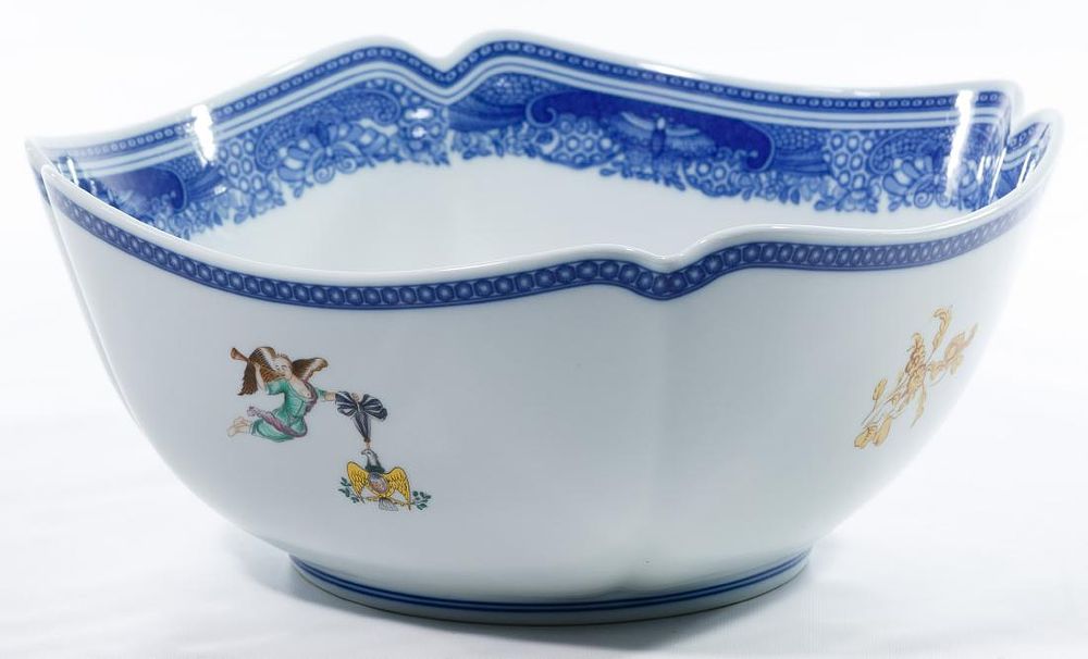 Lot 386: Mottahedeh for Winterthur 'Society of Cincinnati'