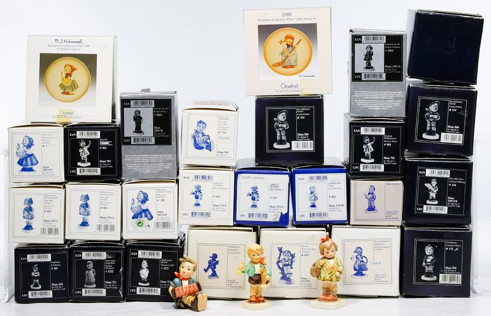 Lot 404: Hummel / Goebel Figurine Assortment