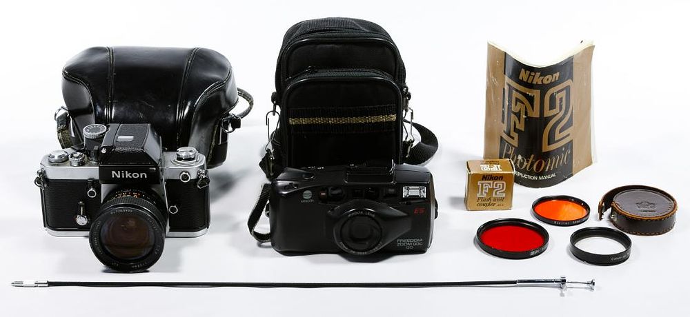 Lot 419: Nikon SLR and Minolta Camera, Lens and Accessory