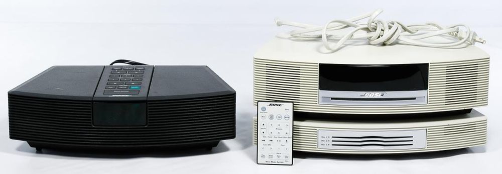 Lot 420: Bose Radio and Camera Assortment