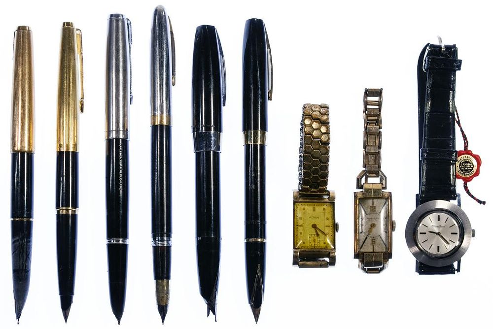 Lot 462: Wrist Watch and Pen Assortment