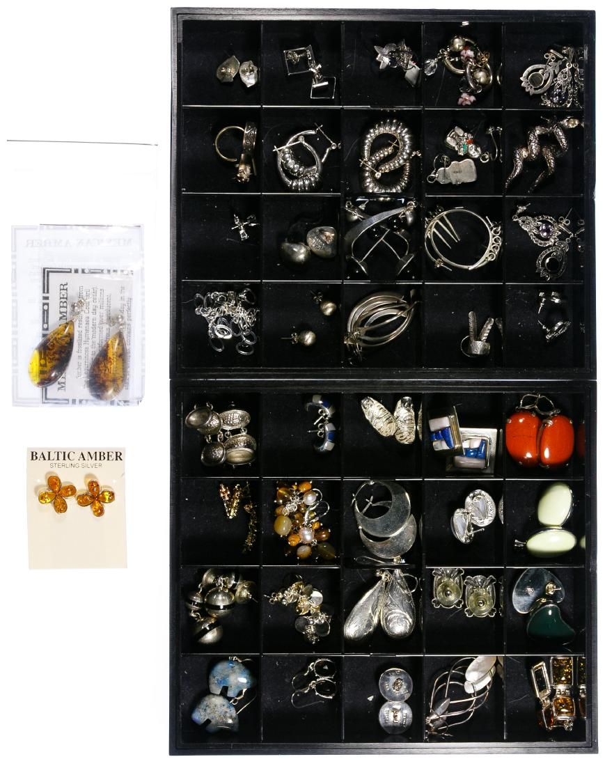 Lot 474: Sterling Silver Earring Assortment