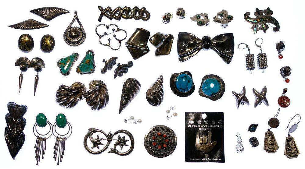 Lot 480: Sterling Silver Jewelry Assortment