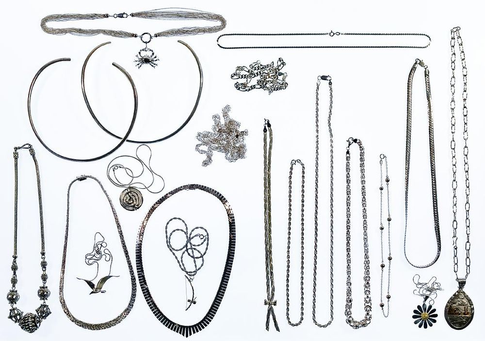 Lot 486: Sterling Silver Necklace Assortment
