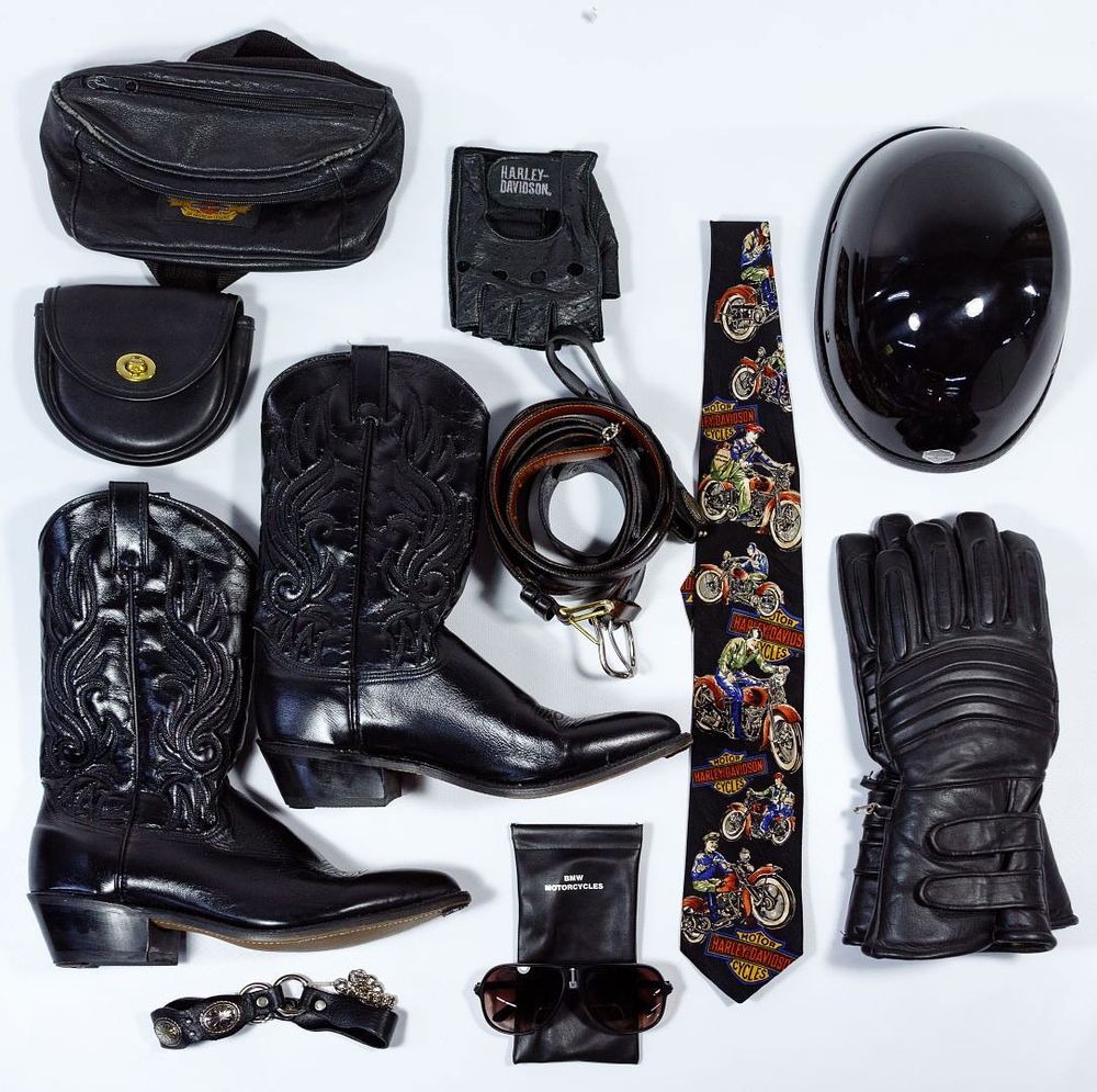 Lot 234: Harley-Davidson HOG Memorabilia and Leather Assortment