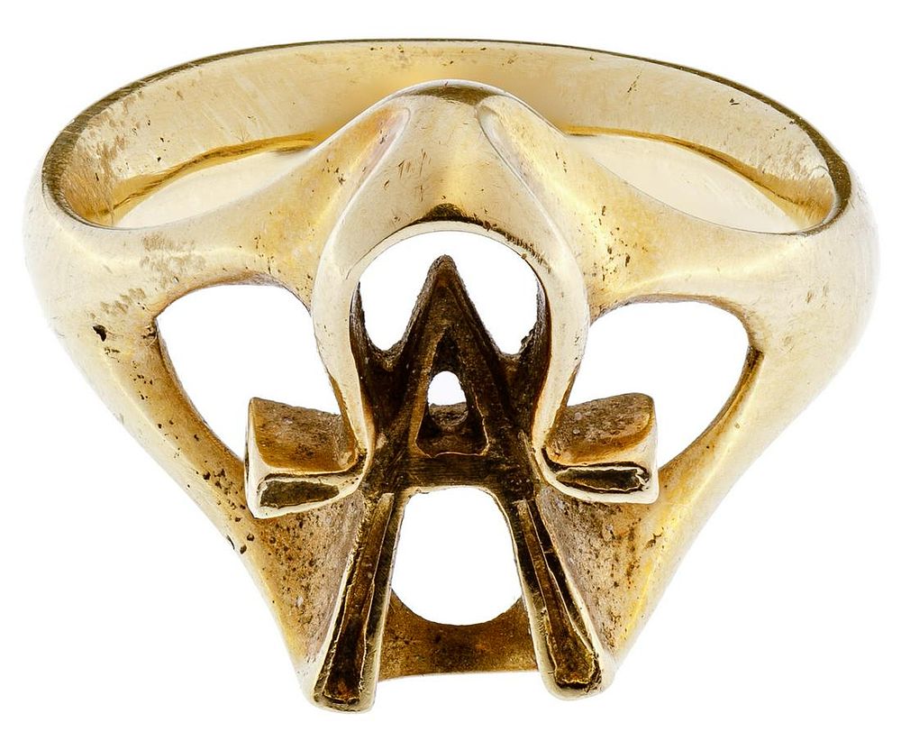 Lot 253: 18k Yellow Gold Ankh Ring