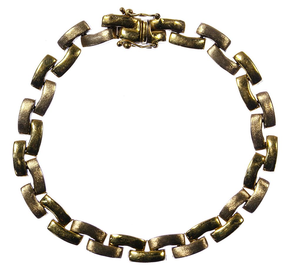 Lot 259: 14k Gold Link Bracelet