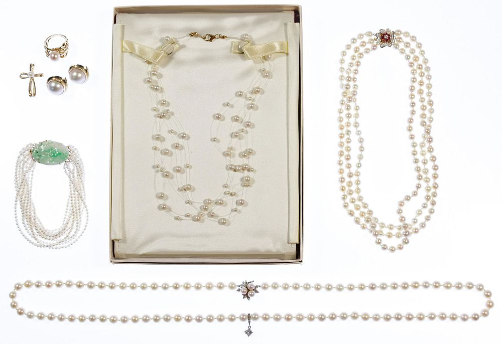 Lot 279: 14k White Gold, 14k Yellow Gold and Pearl Jewelry
