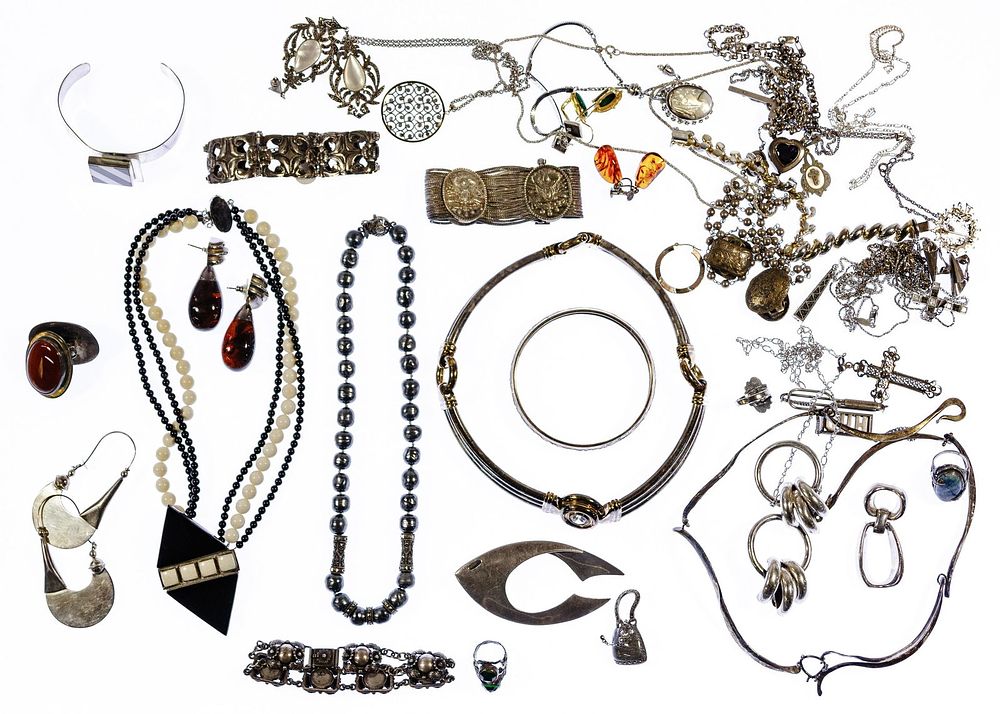 Lot 315: Sterling Silver Jewelry Assortment