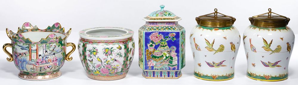 Lot 352: Asian Pottery Assortment