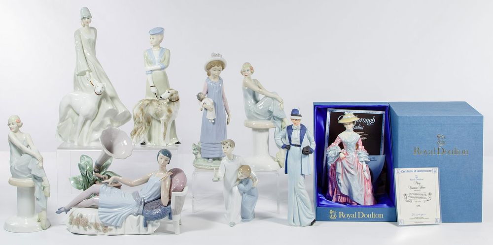 Lot 385: Lladro and Royal Doulton Figurine Assortment