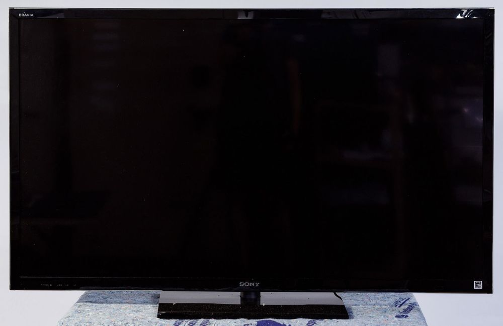 Lot 421: Sony 55-inch Class LCD Television