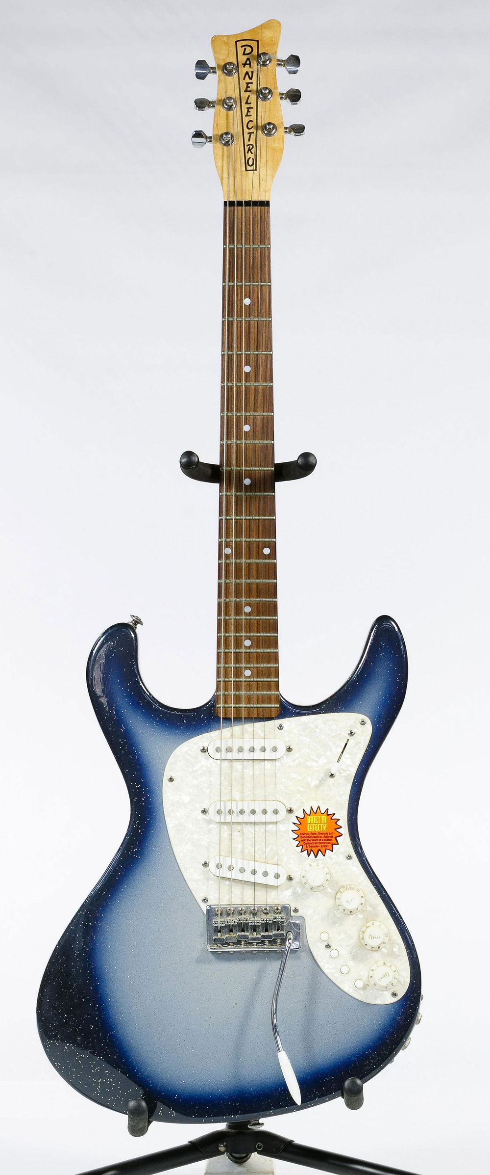 Lot 426: Danelectro 'Innuendo Dano-blaster' Electric Guitar