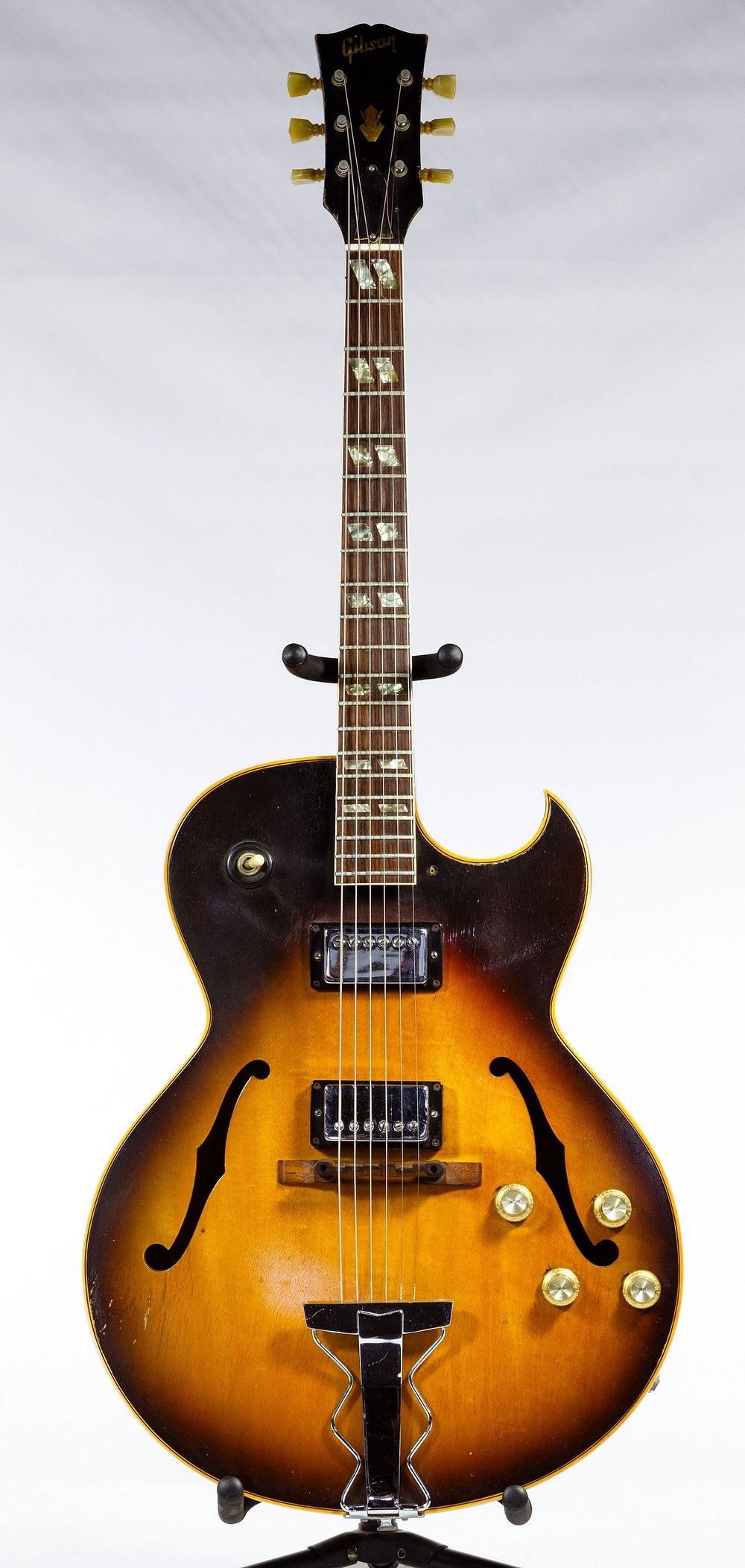 Lot 449: Gibson 1965 ES-175 Electric Guitar