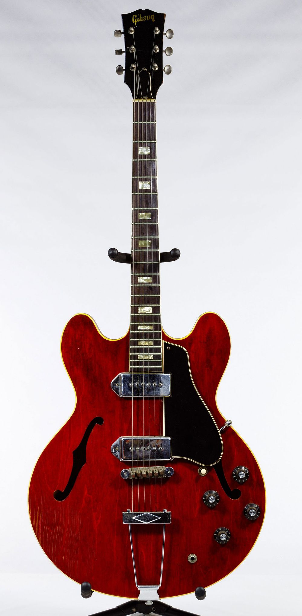 Lot 454: Gibson 1967 ES-330TD Electric Guitar