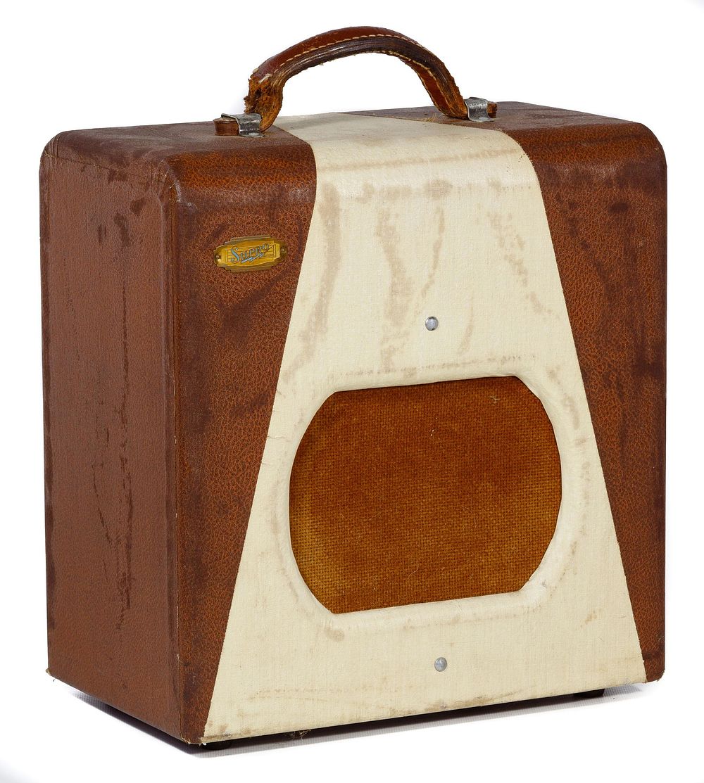 Lot 512: Supro Bowling Ball Bag Combination Amplifier