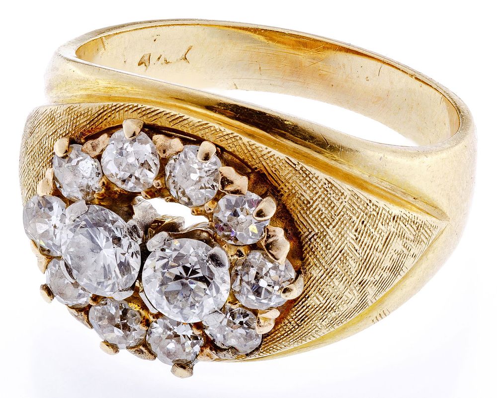 Lot 545: 14k Gold and Diamond Ring