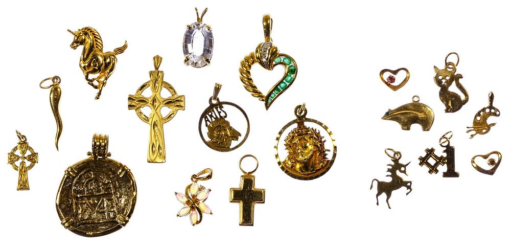 Lot 559: 14k Yellow Gold Charm / Pendant Assortment