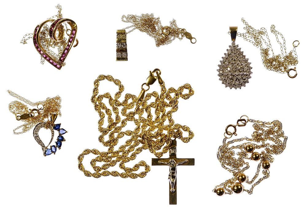 Lot 566: 10k Yellow Gold Necklace and Pendant Assortment