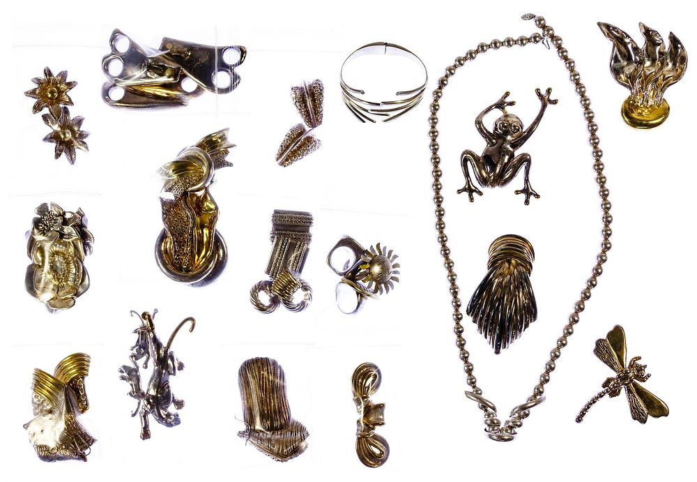 Lot 584: Sterling Silver Jewelry Assortment
