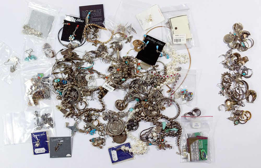 Lot 585: Sterling Silver Jewelry Assortment