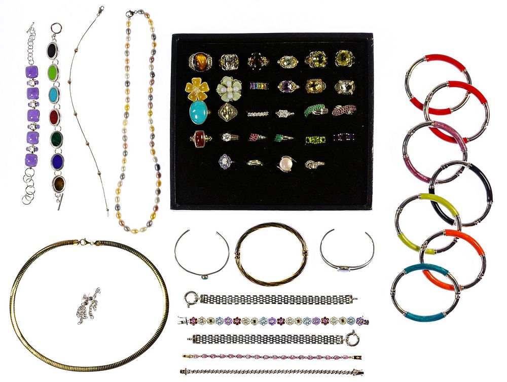 Lot 587: Sterling Silver Jewelry Assortment
