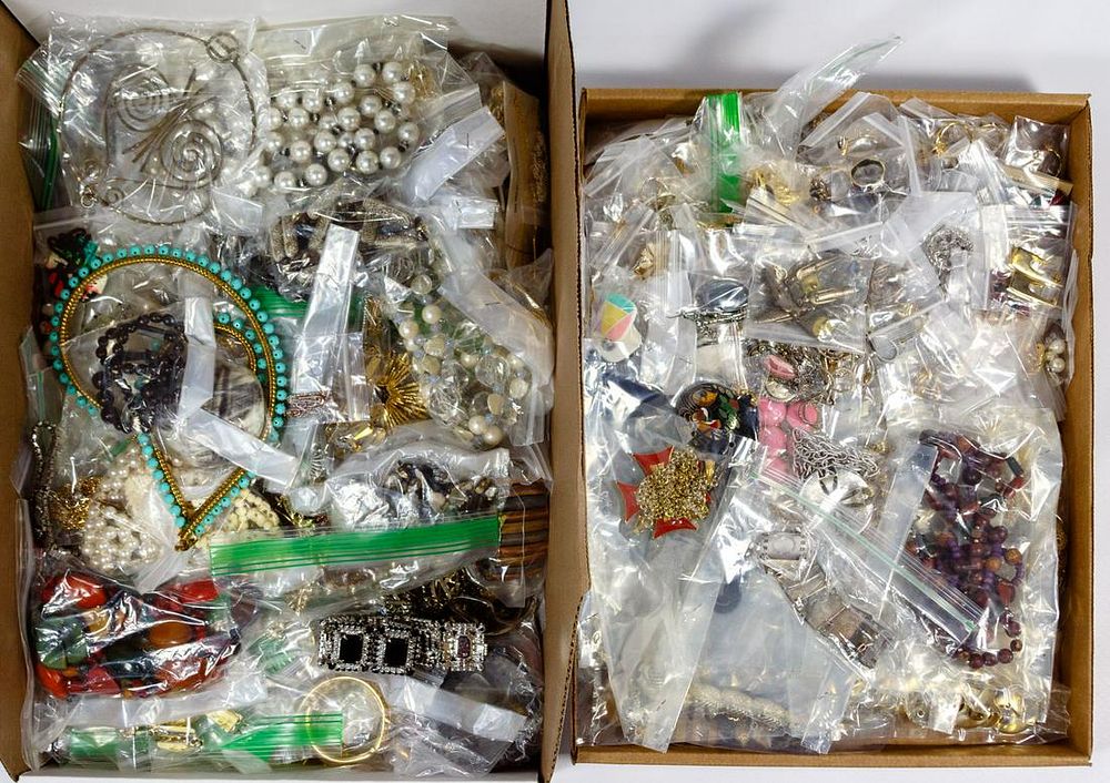 Lot 595: Costume Jewelry Assortment