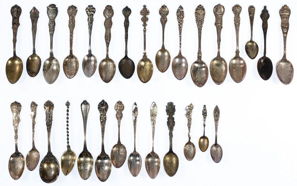 Lot 609: Sterling Silver Teaspoon Assortment