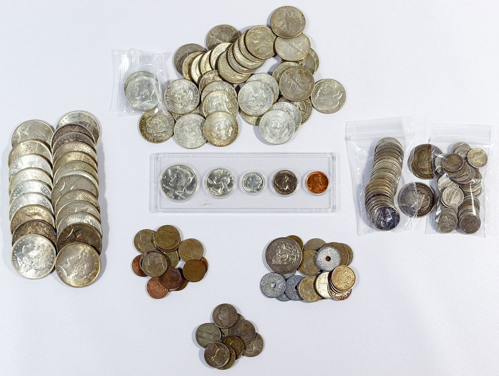 Lot 620: US Mixed and World Coin Assortment