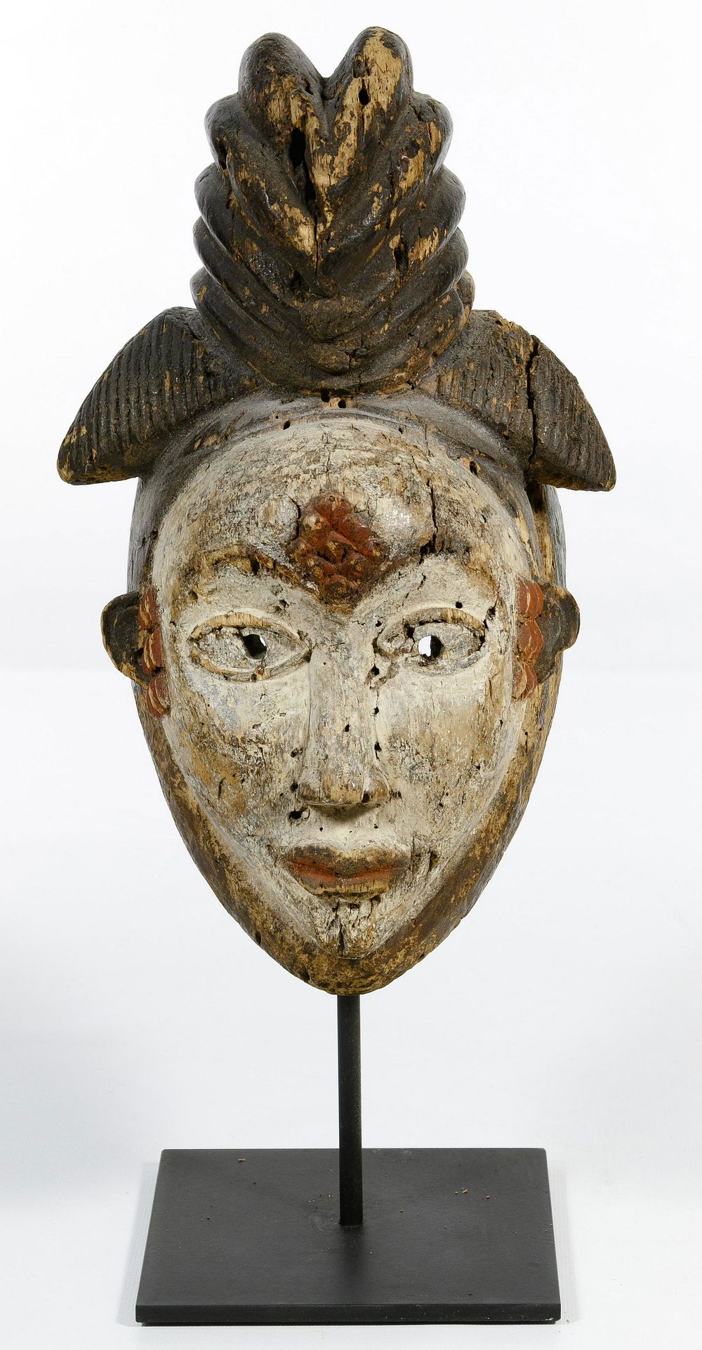 Lot 197: African Gabon Mukudj Punu Wood Mask
