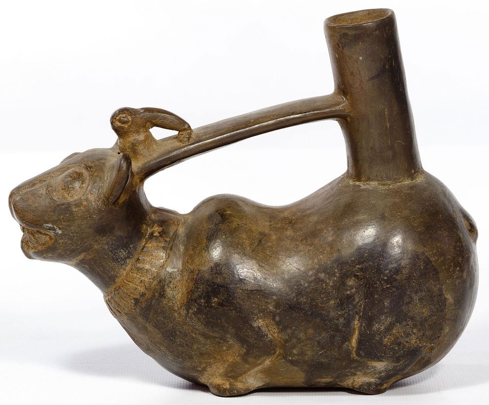 Lot 225: Pre-Columbian Blackware Vessel