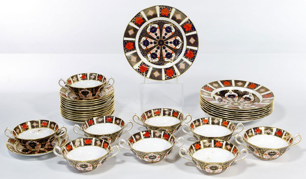 Lot 278: Royal Crown Derby 'Old Imari' Dinnerware Assortment